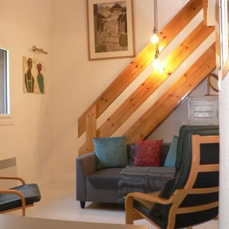 Triplex Ideal Famille Apartment